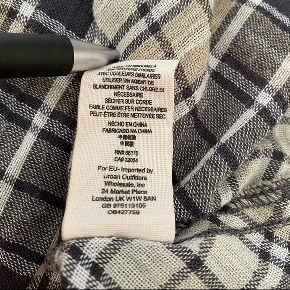 FREE PEOPLE Ladies Plaid Button Front Long Sleeve Shirt Top Size Large - Picture 8 of 8